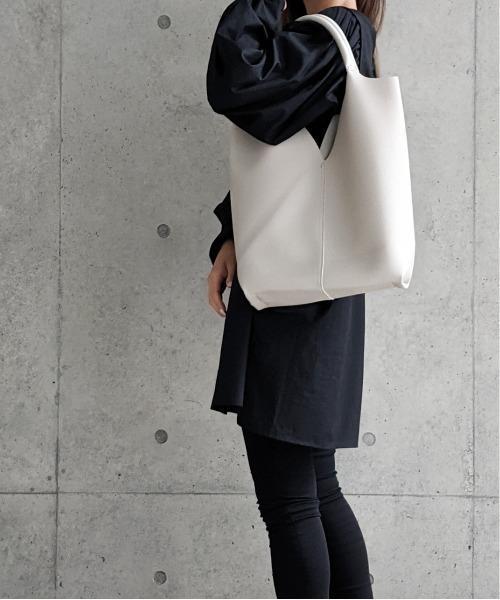 Per sist ence/パーシエンス　トライアングルカットトートバッグ