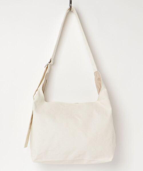 Per sist ence/パーシエンス　キャンバス ラウンドショルダーバッグ