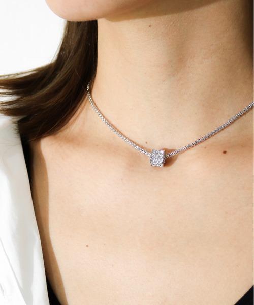 GUESS/ゲス　ロゴネックレス”G ROUNDS'