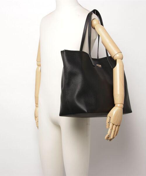 GUESS/ゲス フェイクレザーBIGトートVIKKY LARGE Tote