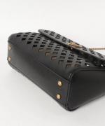 GUESS/ゲス CUT OUT フェイクレザーフラップ付ミニショルダーAQUA Crossbody Flap